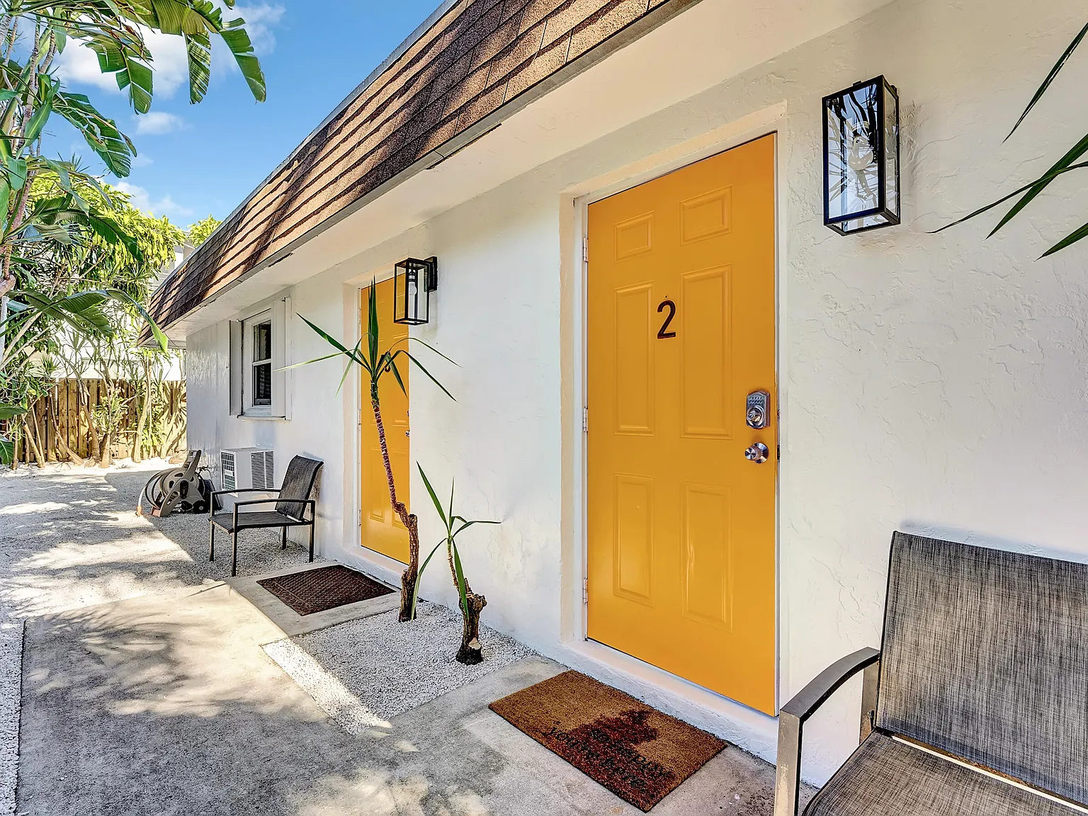 1 bed, 1.0 bath, 1950 sqft, $1,750 — Photo 2