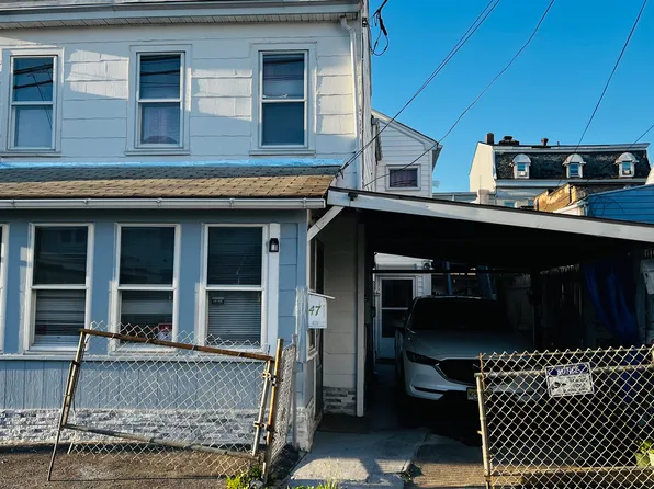 47 Cedar Aly, Phillipsburg, NJ 08865
