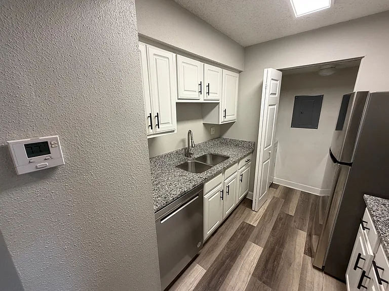 3772 Idlebrook Cir #108 — Photo 6