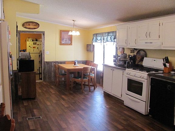3rd image of 158 Oak Valley Dr
