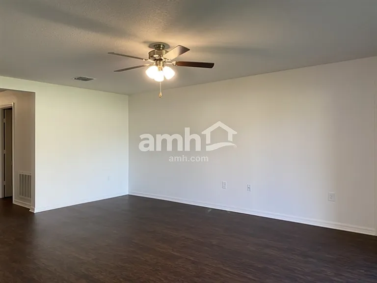 1122 Brenton Leaf Dr — Photo 5