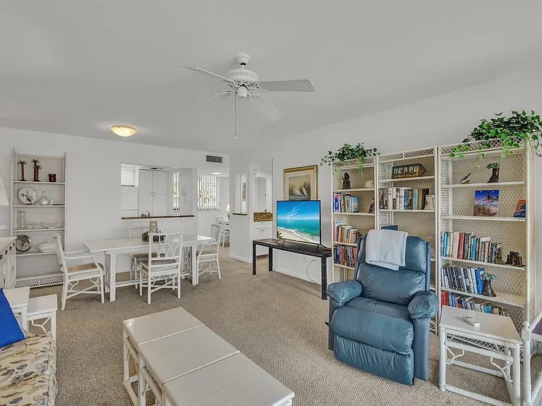 1840 Tarpon Ln #D202 — Photo 8