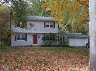 912 Totoket Rd, Northford, CT 06472