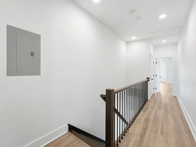 1336 Pennsylvania Ave — Photo 38