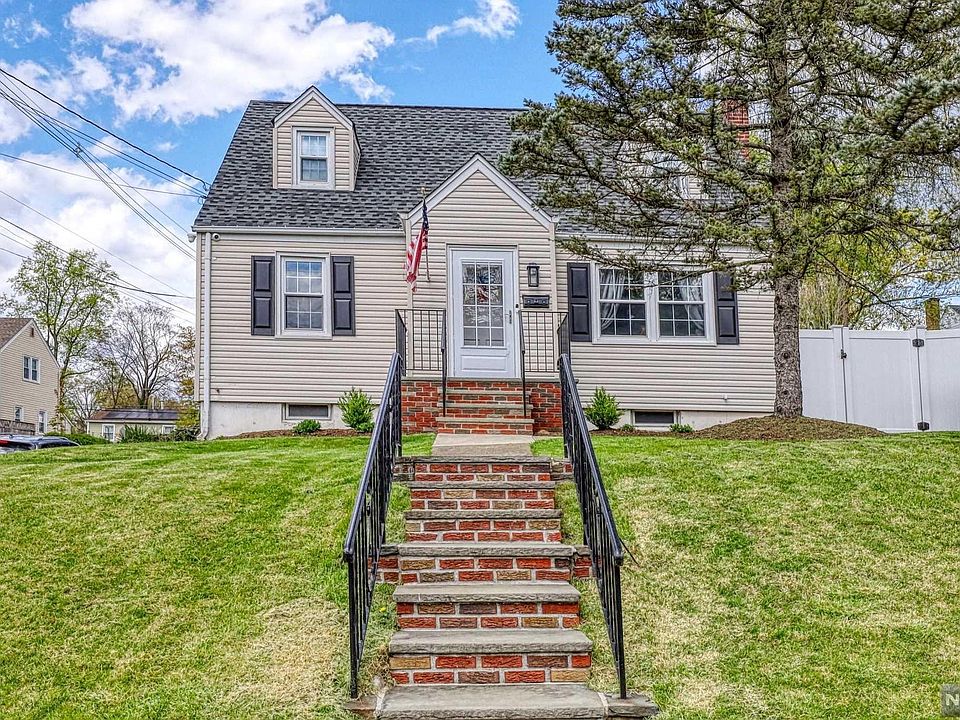 1st image of 119 Waldwick Ave