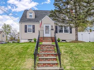 119 Waldwick Ave, Waldwick, NJ 07463