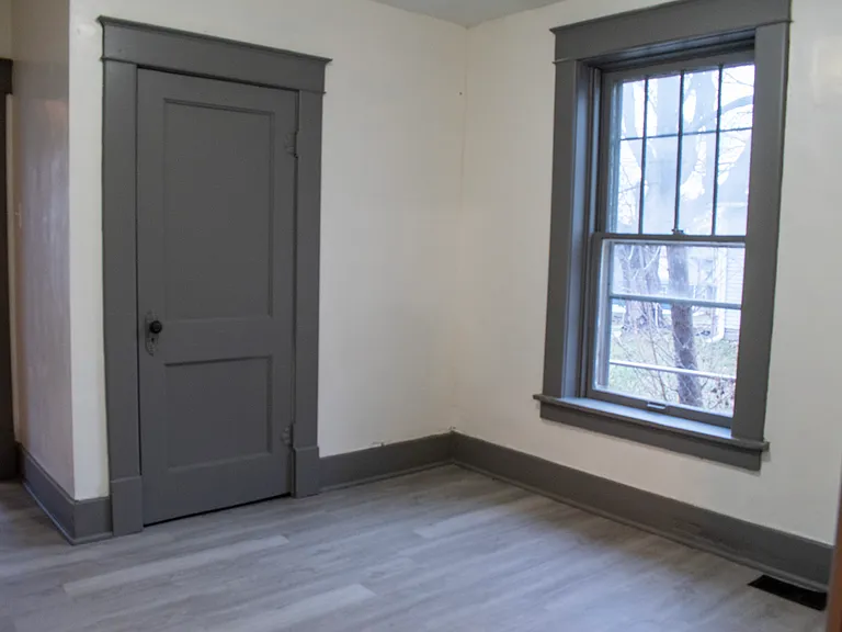 5727 King Hill Ave #1/2 — Photo 7