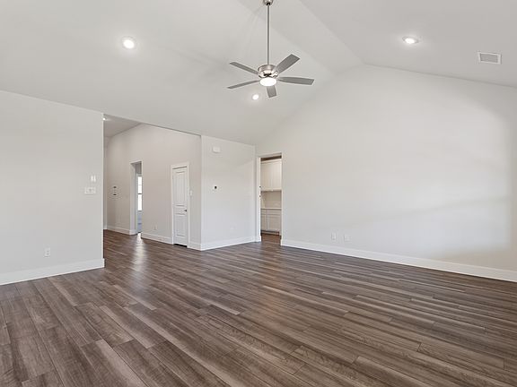 5th image of 263 Half Moon Dr