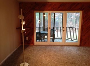 5 Bartemus Trl APT 101, Nashua, NH 03063