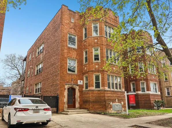 7821 S Phillips Ave, Chicago, IL 60649