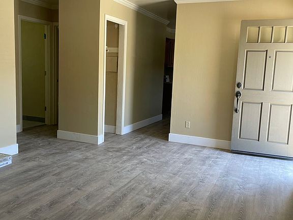 4th image of 4530 W Walnut St #15325843