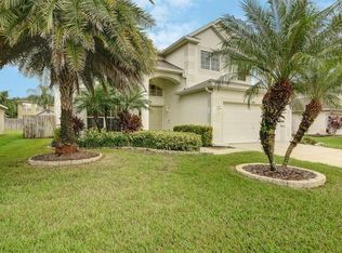 6809 Guilford Crest Dr, Apollo Beach, FL 33572