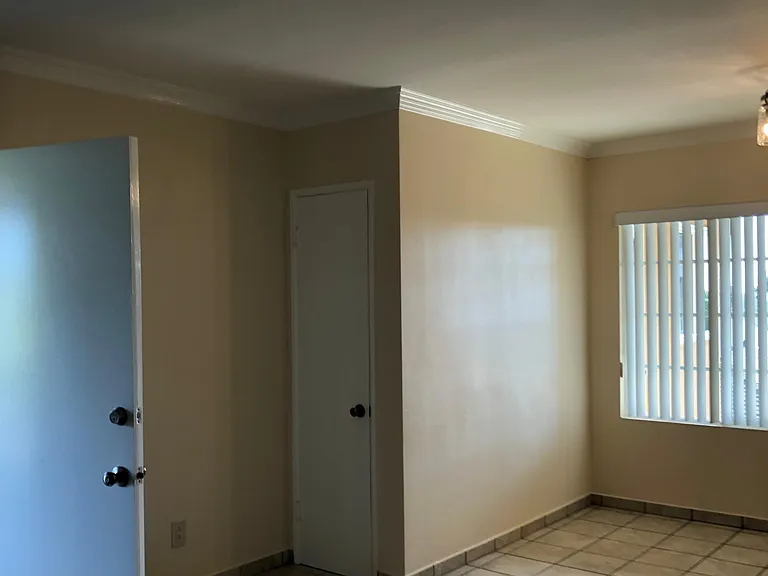 2502 W Via Corona #1/2 — Photo 20