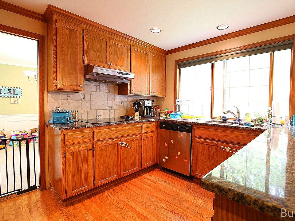 1st image of 23816 SE 47th Pl