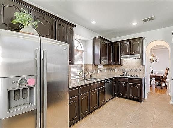 3rd image of 9153 Hawley Dr