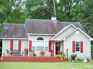225 White Oak Farms Dr, Willow Spring, NC 27592