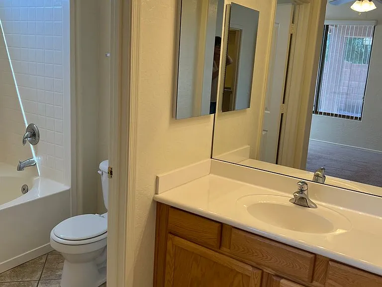 3265 E Hampton Ln — Photo 10