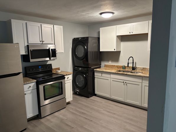 863 Johnson Ave APT 1