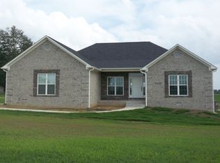 102 Crowne Hill Dr, Newbern, TN 38059