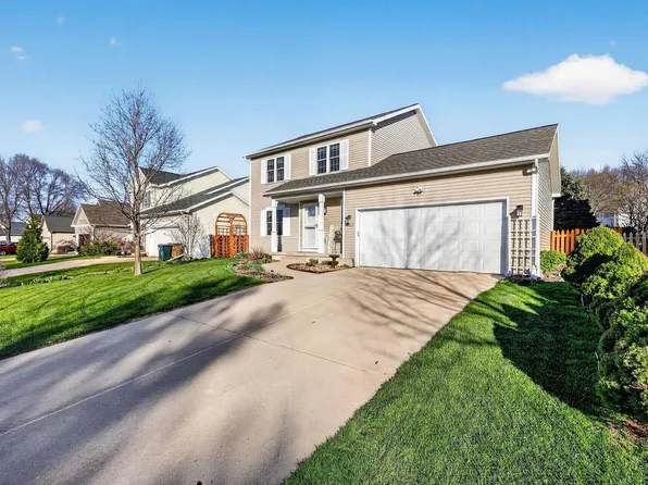 1117 Glacier Hill Drive, Madison, WI 53704