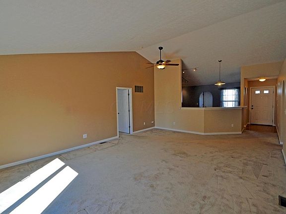 5th image of 237 Essex Pl