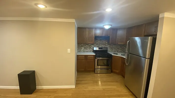 Rented by Nooklyn NYC LLC | media 12