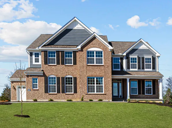 1907 Woodgrove Dr, Springboro, OH 45066