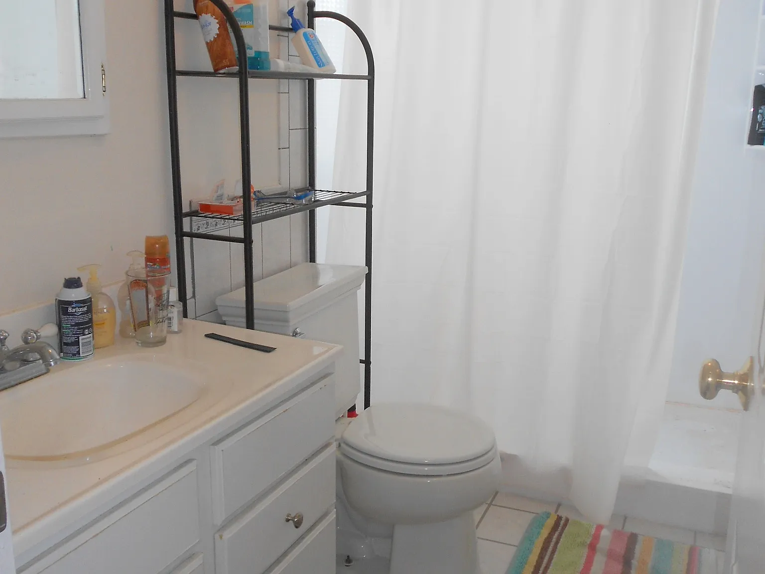 3 bed, 1200 sqft, $4,650 — Photo 4