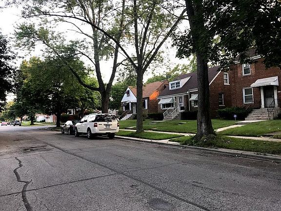 2nd image of 12344 S La Salle St