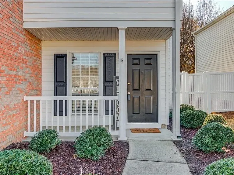 3431 Avensong Village Cir — Photo 2