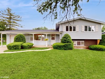 1920 Charles St, Woodstock, IL, 60098