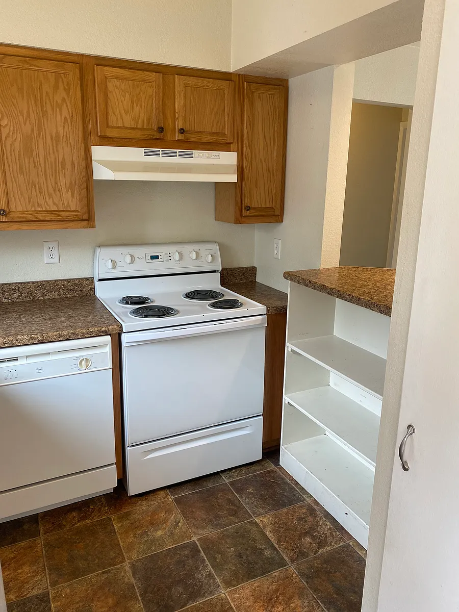 Building Photo - 403 E Thunderbird Dr #405