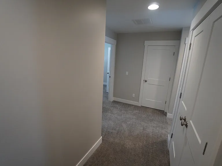 3 bed, 2.5 bath, 1385 sqft, $1,845 — Photo 9