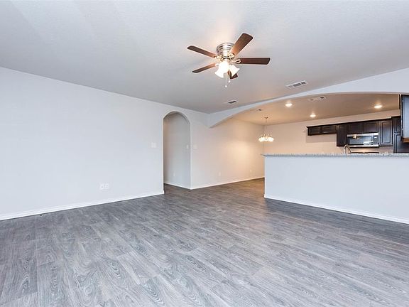 4th image of 3512 Eutopia St #B