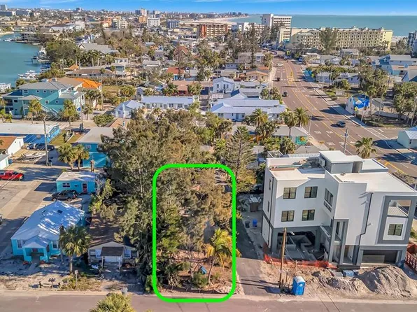 109 125th Ave #6, Saint Petersburg, FL 33706