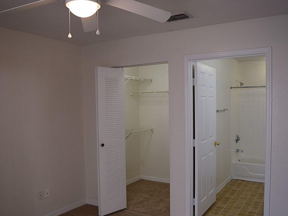 4th image of 13703 N Richmond Park Dr #2606