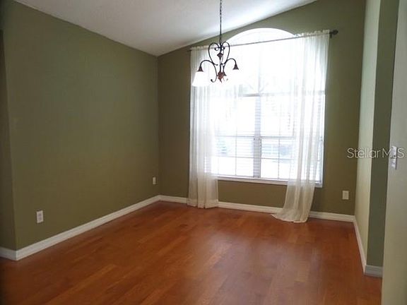 3rd image of 2631 Fallbrook Dr