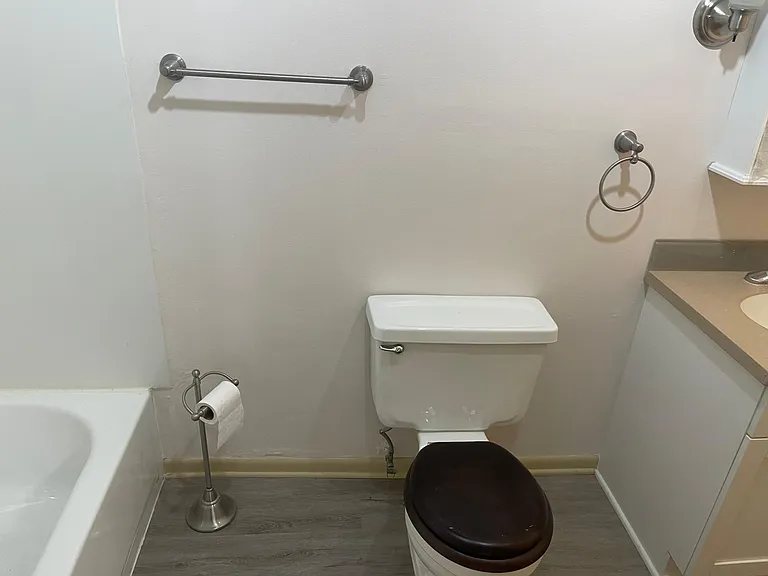 400 Marshall Ave #14 — Photo 6
