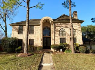15723 Scenic View Dr, Houston, TX 77062