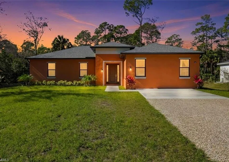 2167 Della Dr