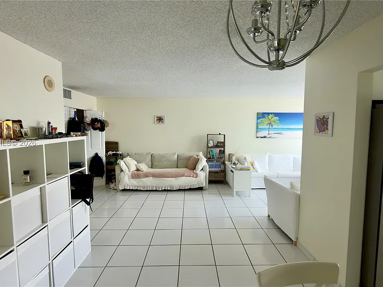 16909 N Bay Rd #907 — Photo 10