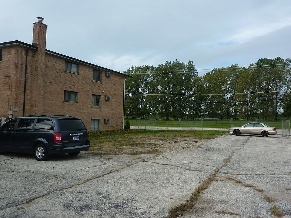2nd image of 7727 Roberts Rd