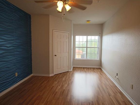 4th image of 4333 Bayside Village Dr APT 306