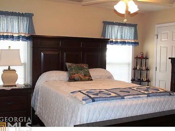4th image of 726 Brookwood Dr