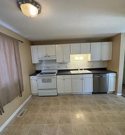 5th image of 4980 Egret Ct