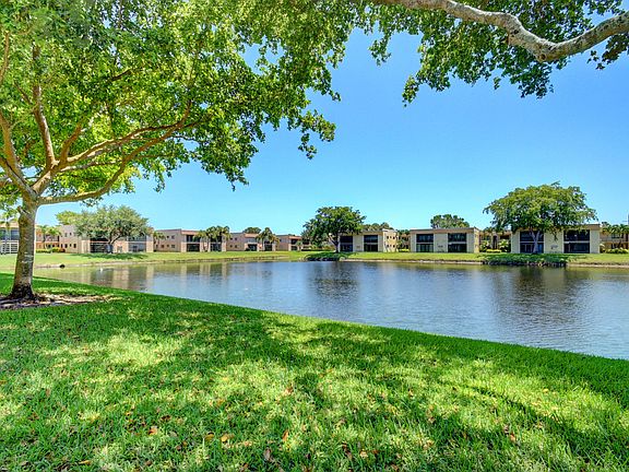 4th image of 15090 Ashland Pl APT 152