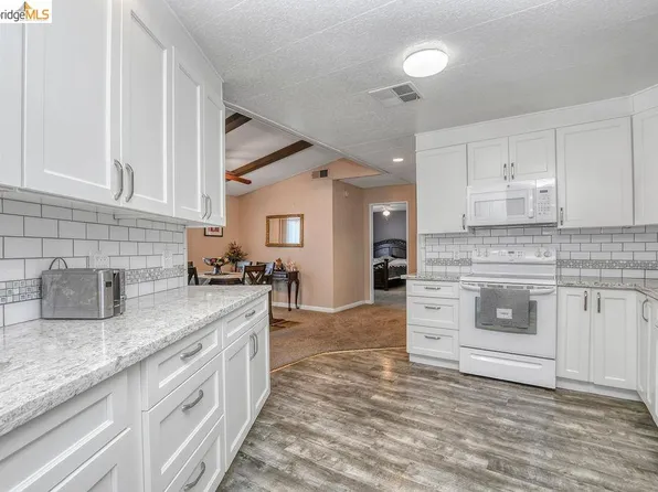 263 Coral Dr, Pittsburg, CA 94565