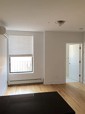 Rented by Bohemia Realty Group | media 18