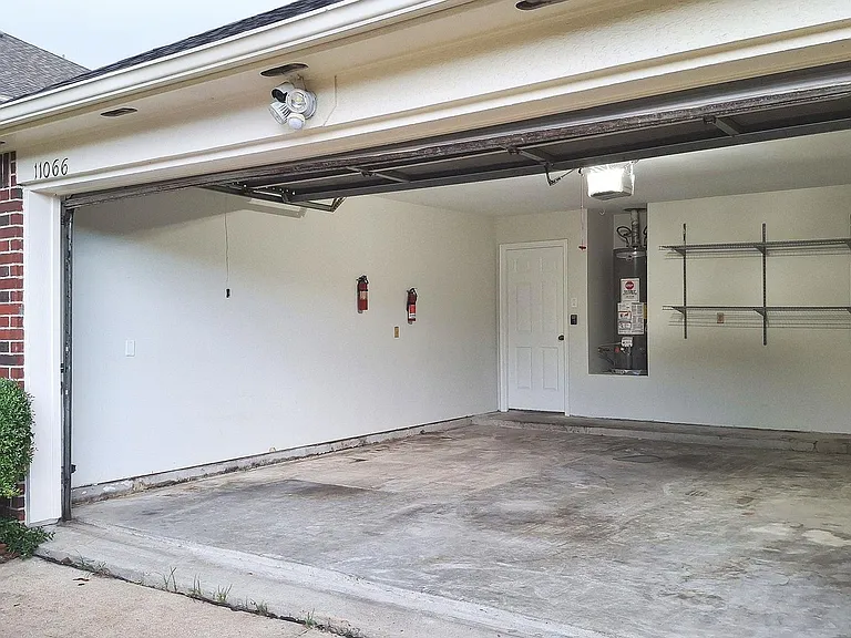11066 Landsbury Ct — Photo 7