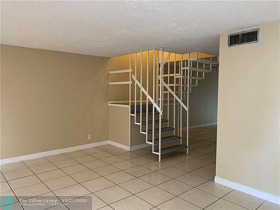3rd image of 6324 Boulevard Of Champions